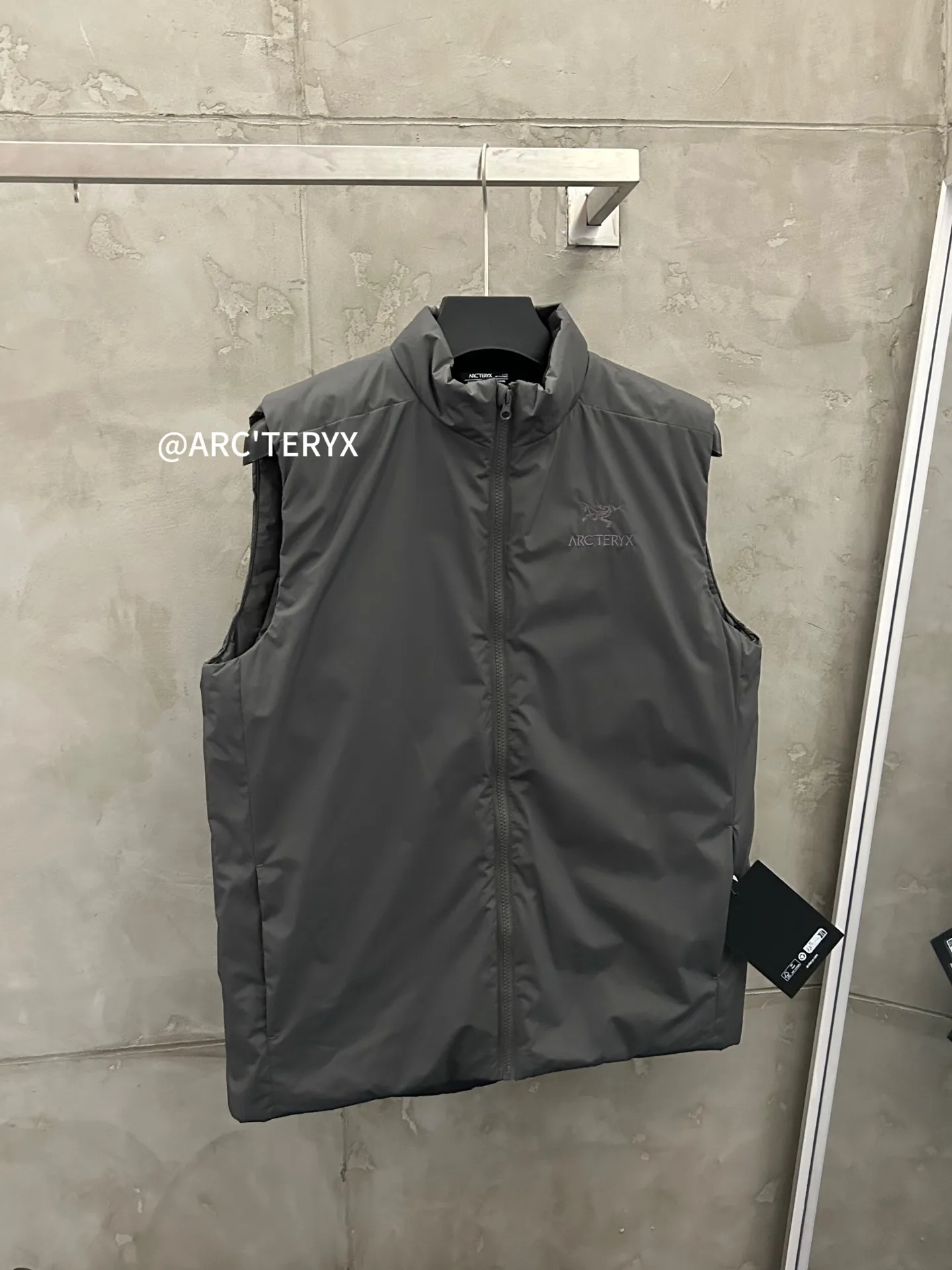 ARC'TERYX / Sizes：M L XL XXL XXXL